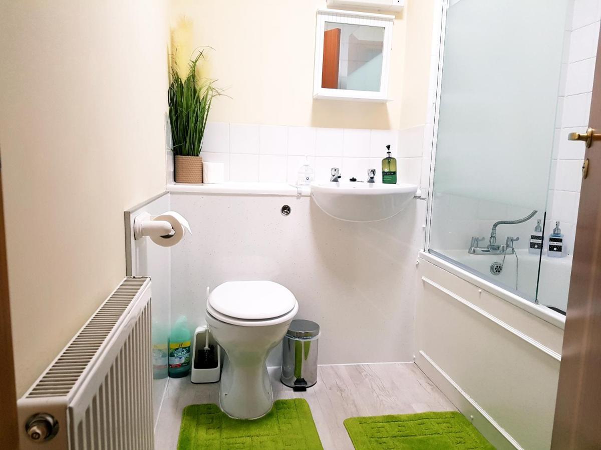 Stylish 2 Bedroom - 2 Miles Inverness City Centre Eksteriør billede